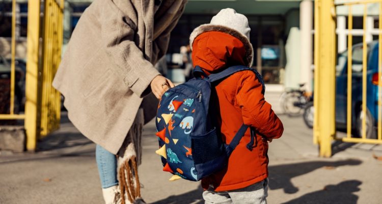 child, with, daycare, bag, walking